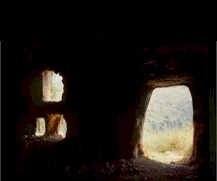 Titolo-grotta.jpg (20777 byte)